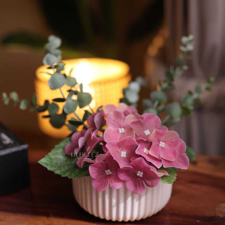 Ribbed Pot with artificial hydrangea Flower
