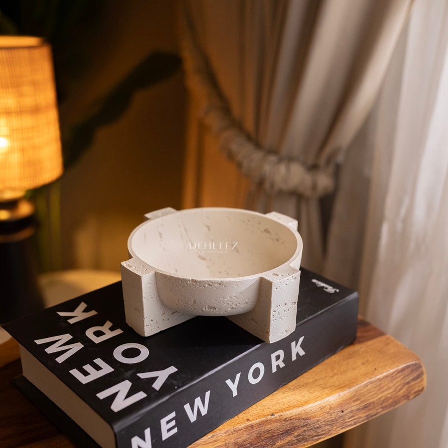 Quad-Leg Bowl