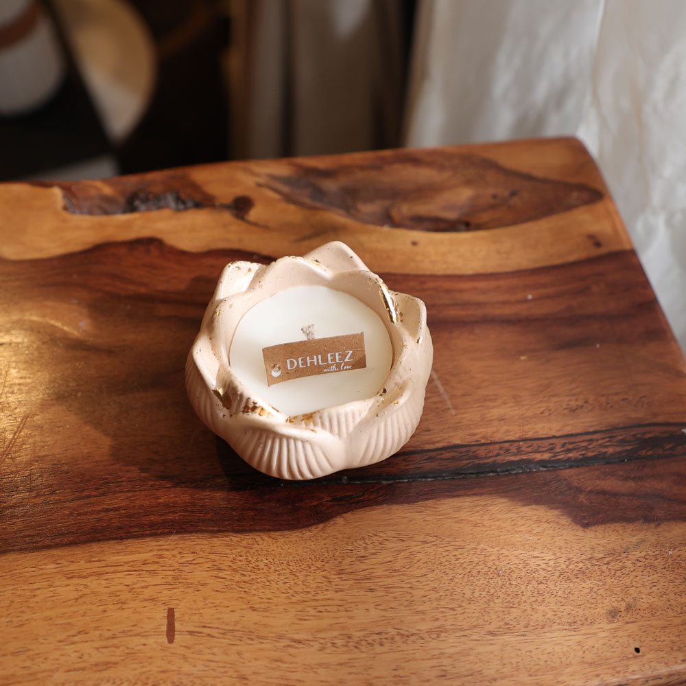 Tulip Candle