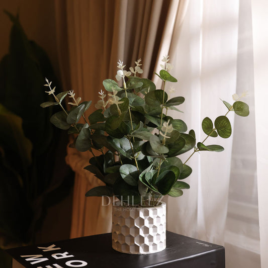 Hexa Pot with Leaves