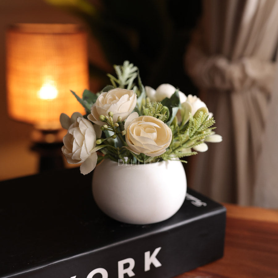 Mini Round Pot with Flowers