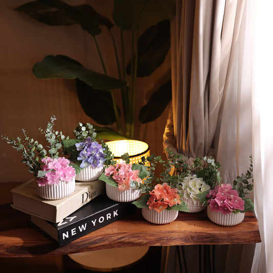 Ribbed Pot with artificial hydrangea Flower