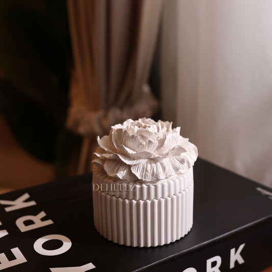 Strip Pot with Rose Lid