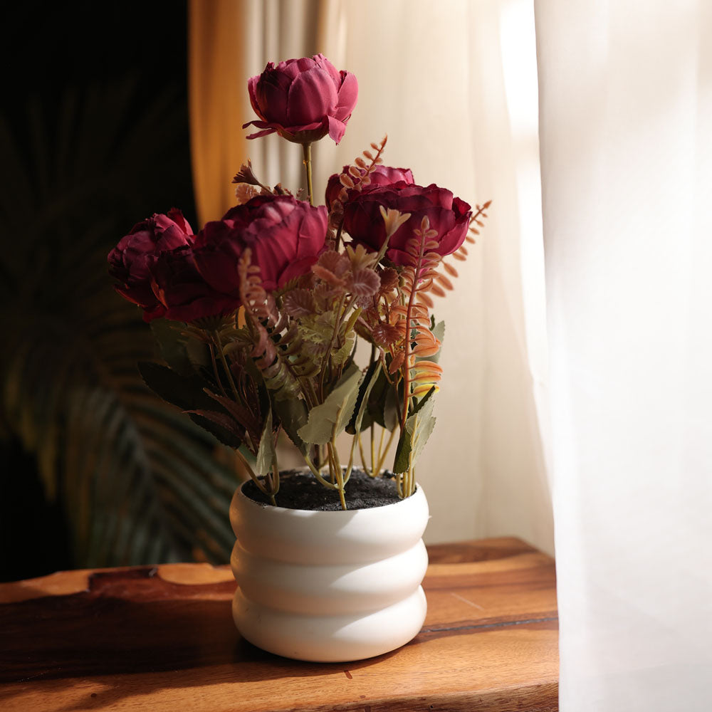 Ringo Pot with flowers