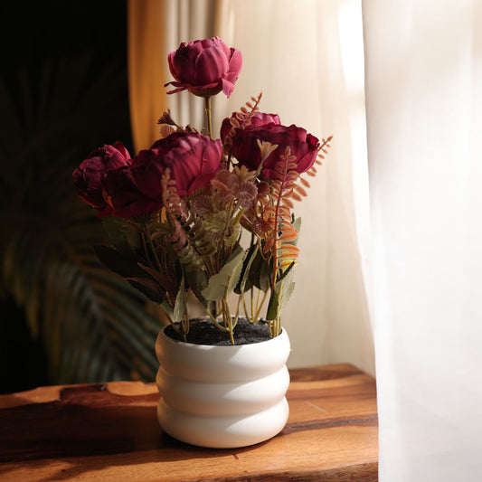 Ringo Pot with flowers