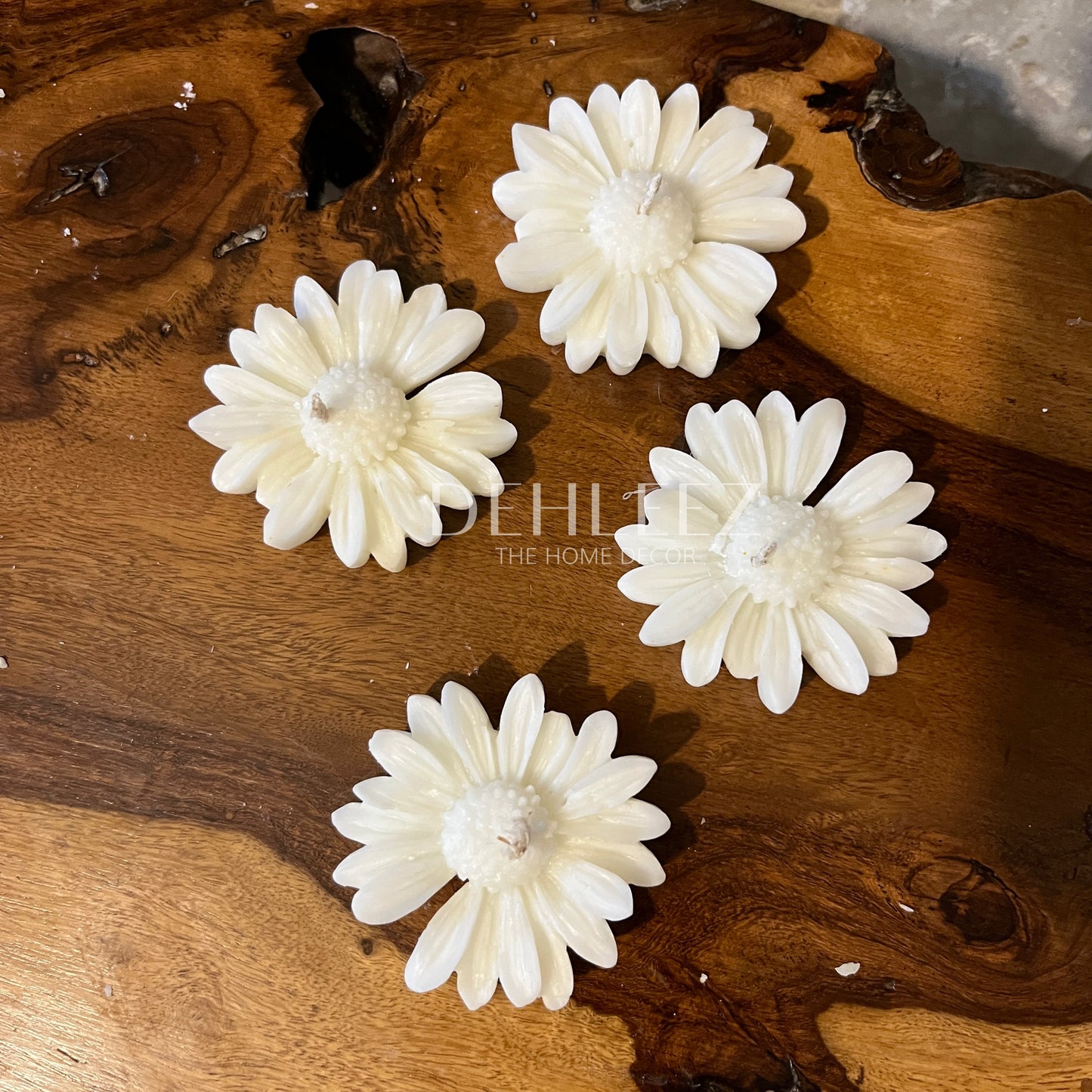 Floating Scented Flower Candles (Pack of 4)